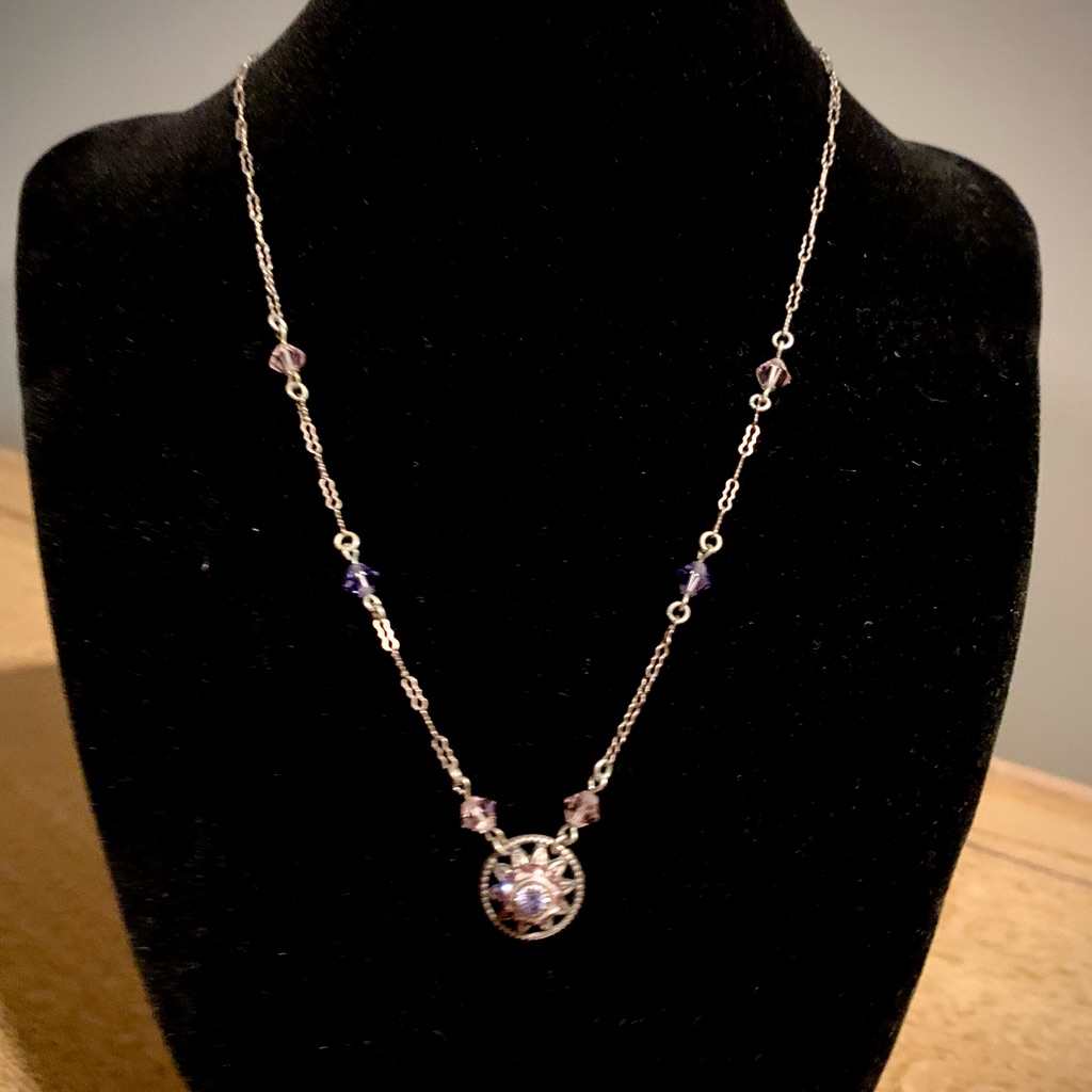Liz Palacios Necklace, Like New, Beautiful Necklace With Swarovski Crystals